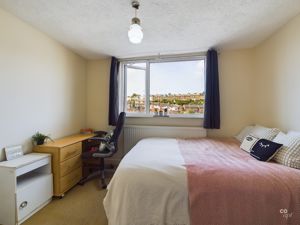 Bed 6- click for photo gallery